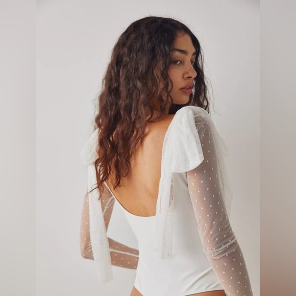 Free People Cream Lace Long Sleeve Bodysuit Women’s Size Small - Picture 8 of 10